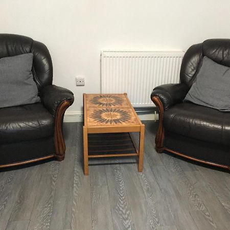 2 Bedroom Apartment Plymouth Eksteriør billede