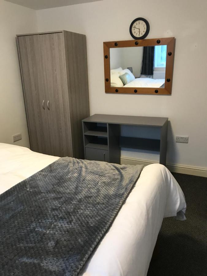 2 Bedroom Apartment Plymouth Eksteriør billede