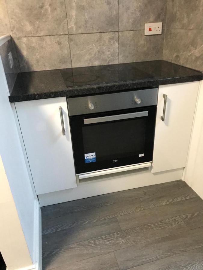 2 Bedroom Apartment Plymouth Eksteriør billede
