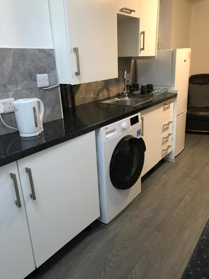 2 Bedroom Apartment Plymouth Eksteriør billede