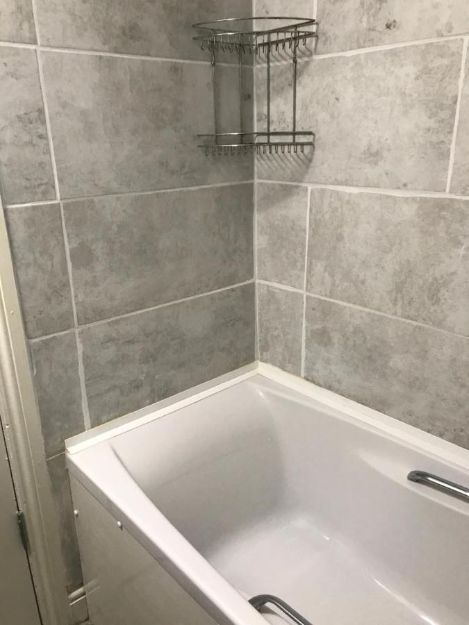 2 Bedroom Apartment Plymouth Eksteriør billede