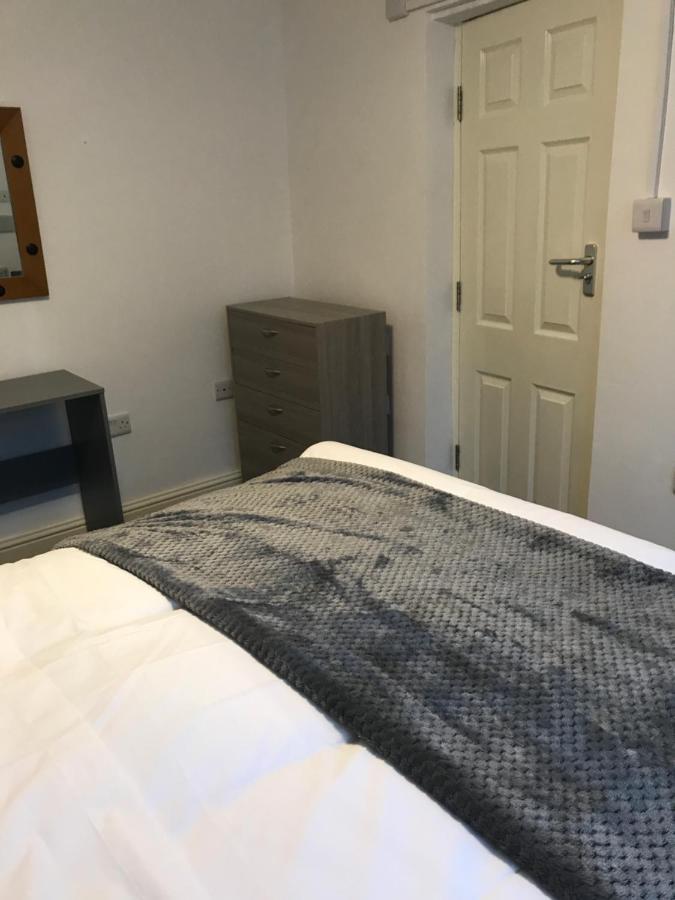 2 Bedroom Apartment Plymouth Eksteriør billede