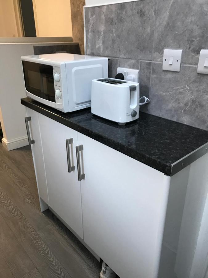 2 Bedroom Apartment Plymouth Eksteriør billede